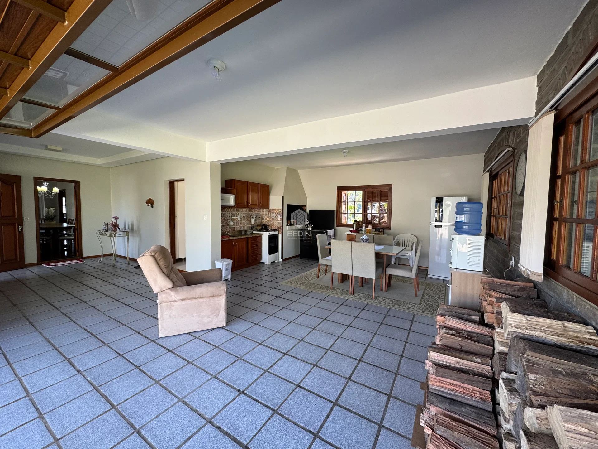 Casa de Esquina 4 Dormitórios à Venda — Miniatura 12