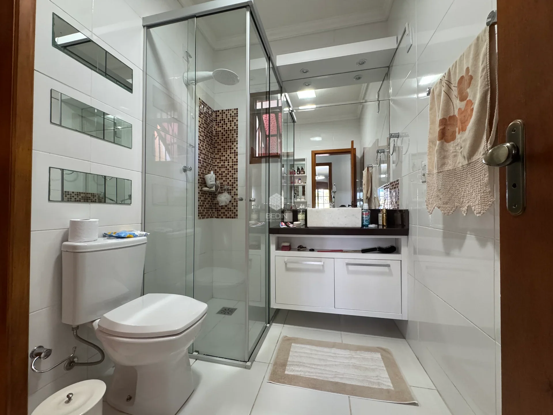 Casa de Esquina 4 Dormitórios à Venda — Miniatura 39