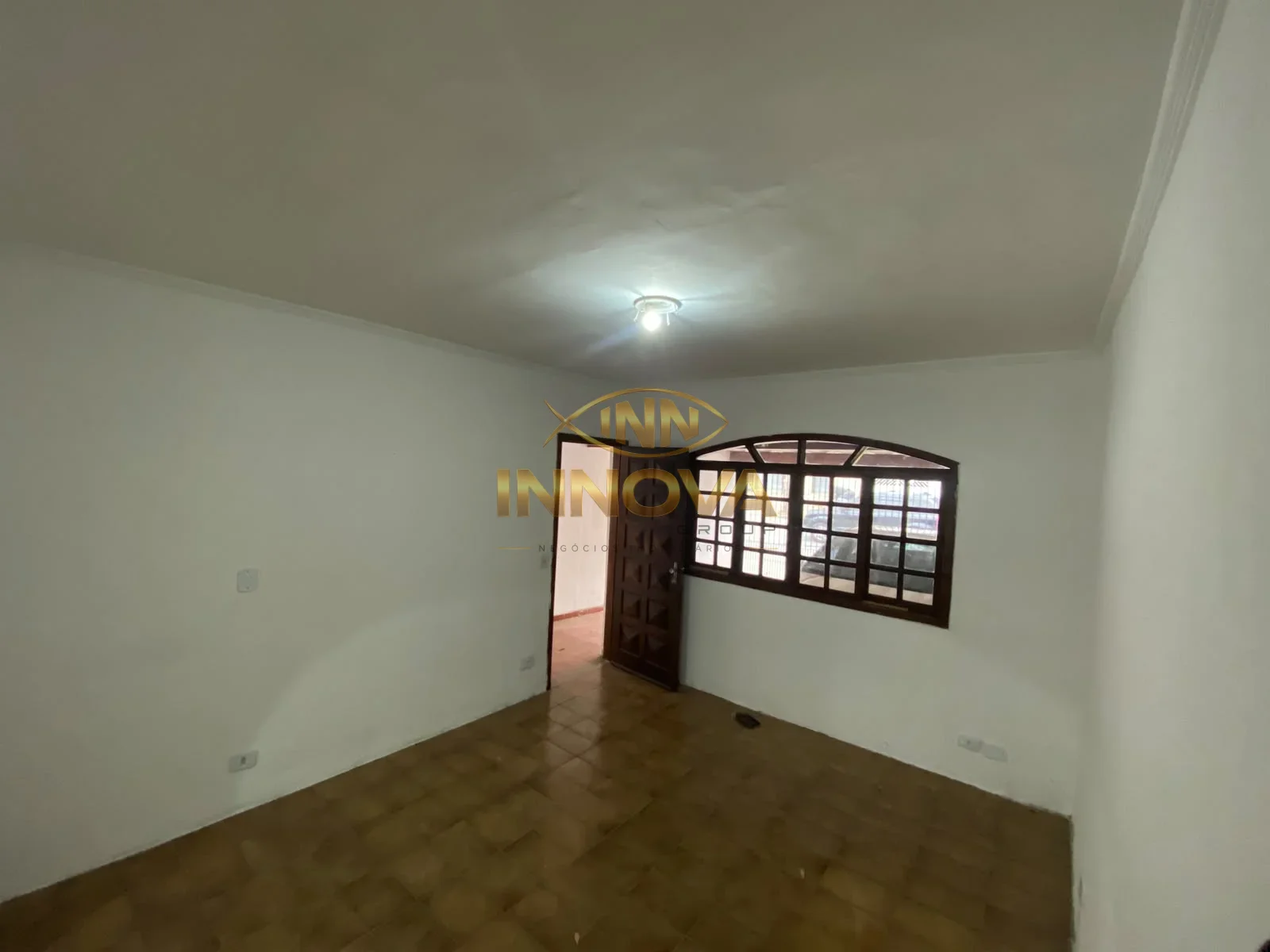 Casa individual para alugar com 220m², 2 quartos, 2 vagas e edícula, no Quitaúna, Osasco — Miniatura 8