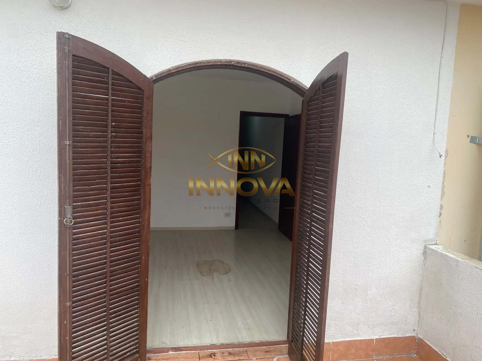 Casa individual para alugar com 220m², 2 quartos, 2 vagas e edícula, no Quitaúna, Osasco — Miniatura 16