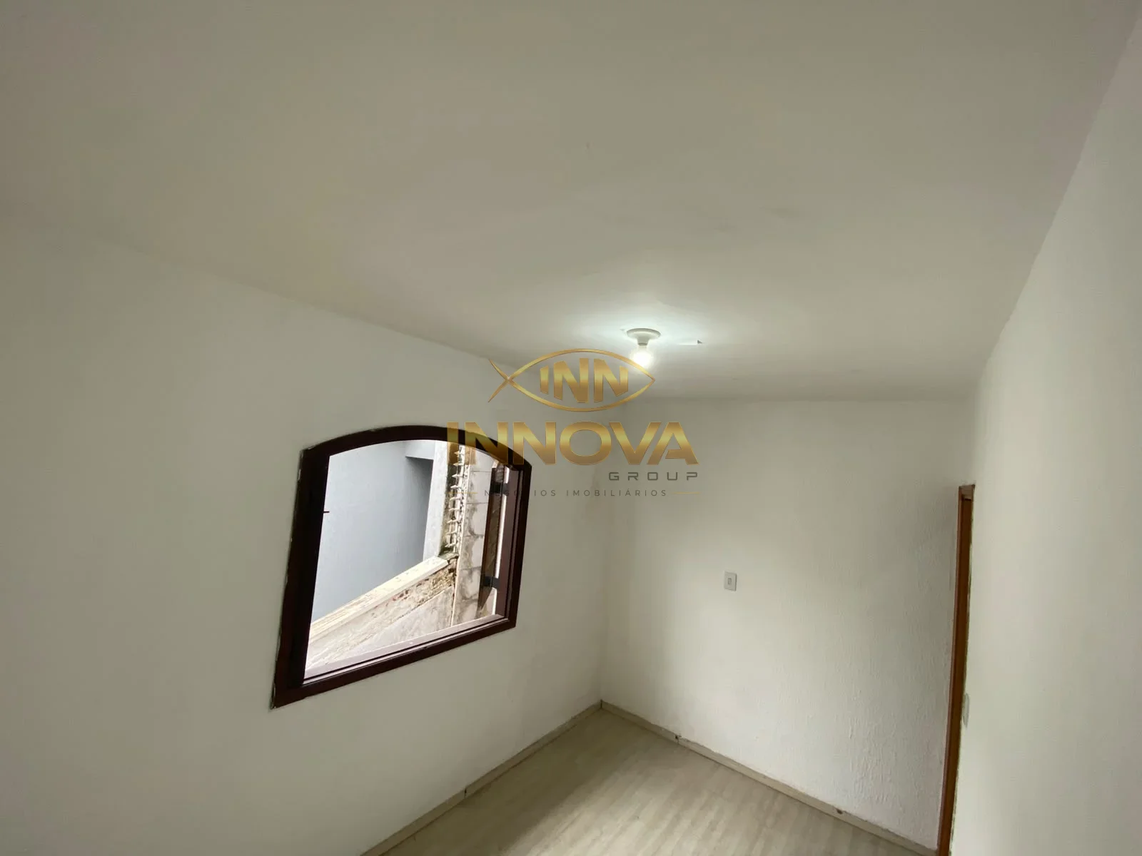 Casa individual para alugar com 220m², 2 quartos, 2 vagas e edícula, no Quitaúna, Osasco — Miniatura 17