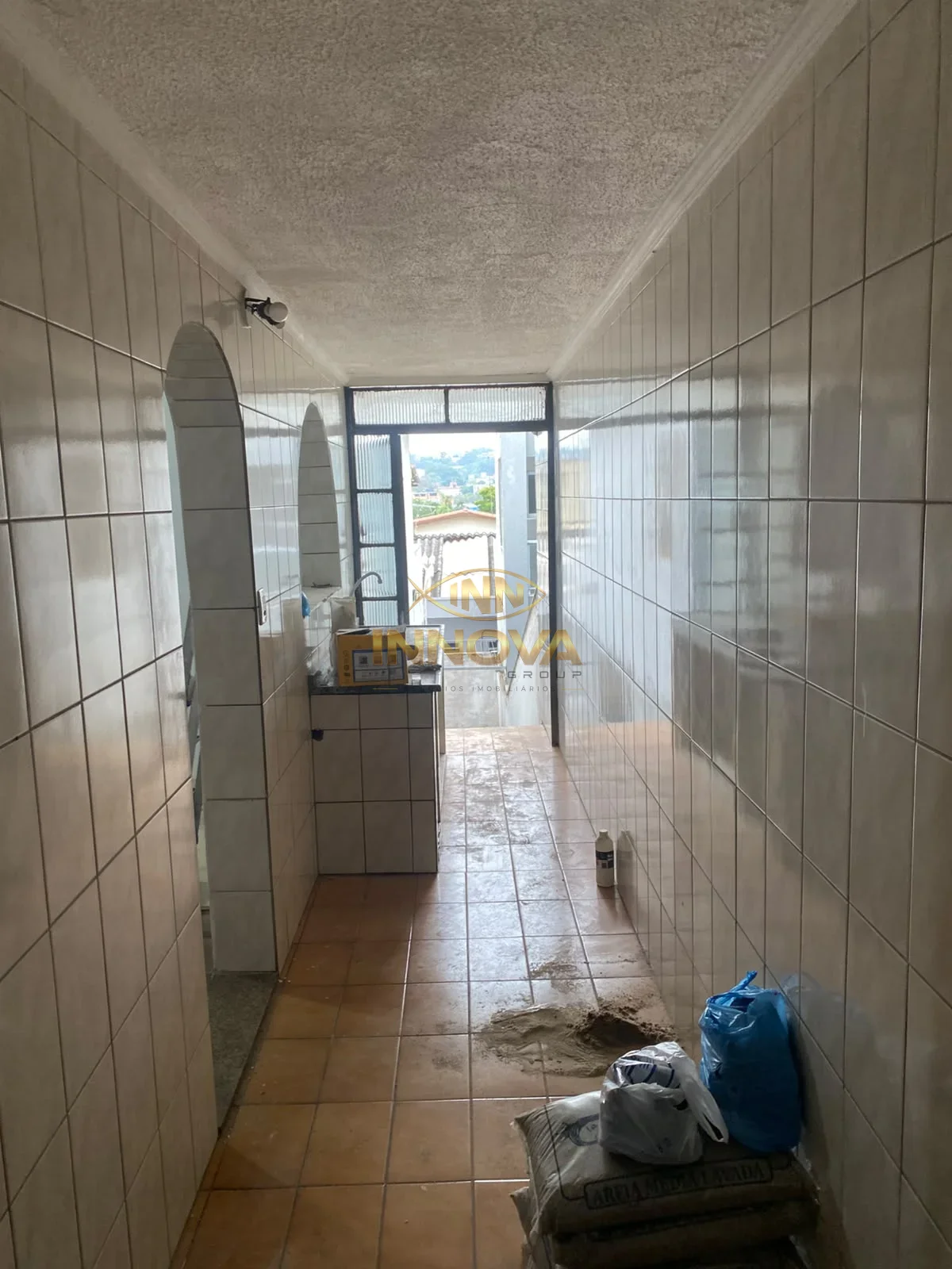 Casa individual para alugar com 220m², 2 quartos, 2 vagas e edícula, no Quitaúna, Osasco — Miniatura 10
