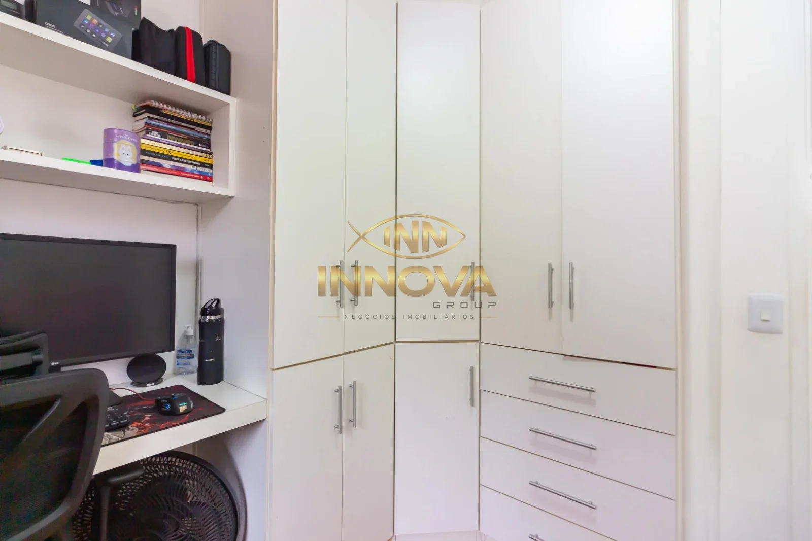 Casa de condomínio à venda, 90m², 2 dormitórios, suíte, quintal e lazer na Granja Viana — Miniatura 23