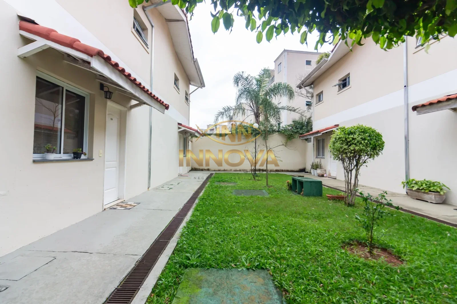 Casa de condomínio à venda, 90m², 2 dormitórios, suíte, quintal e lazer na Granja Viana — Miniatura 30