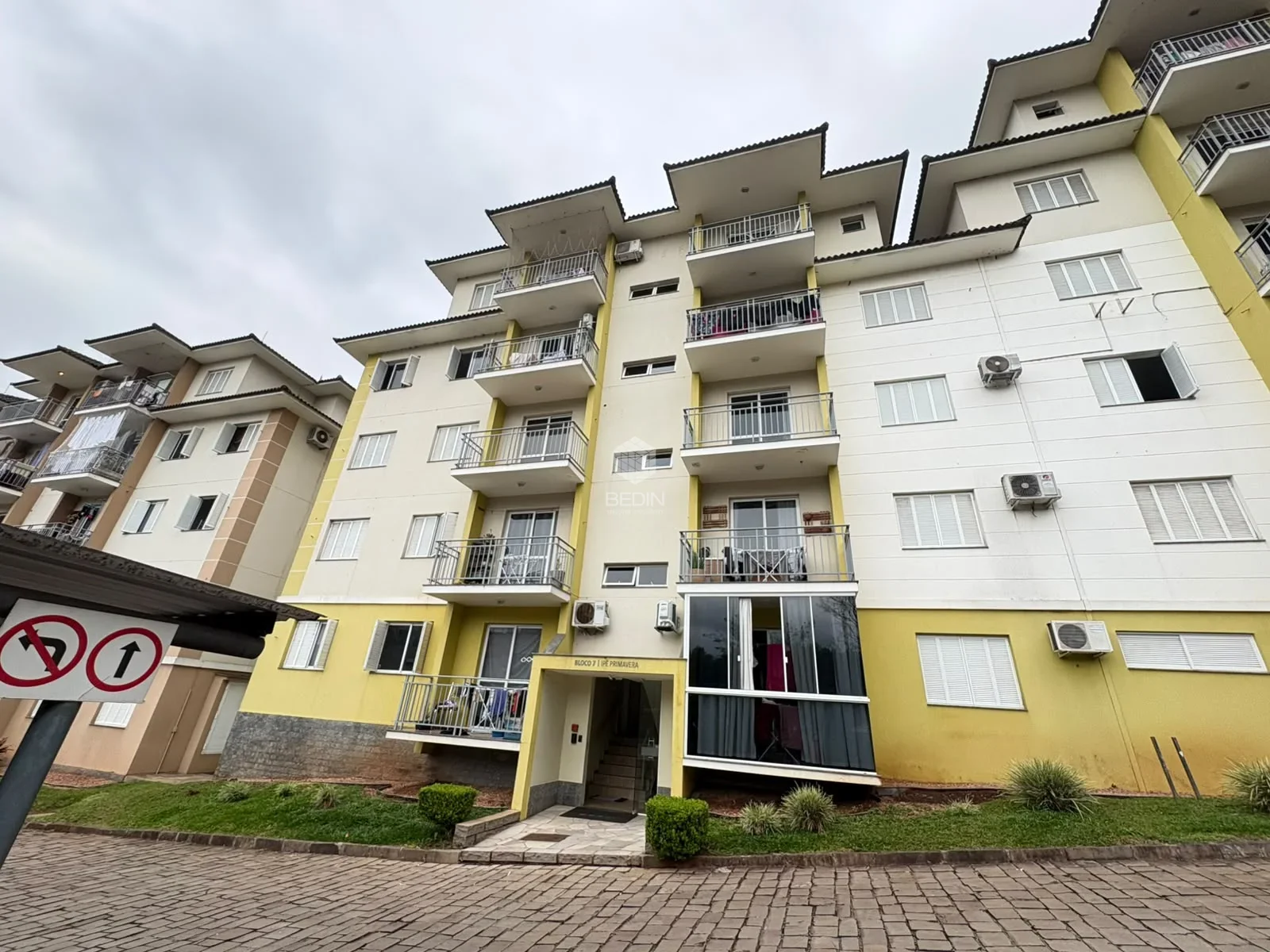 Apartamento 3 dormitórios para locação no Centro