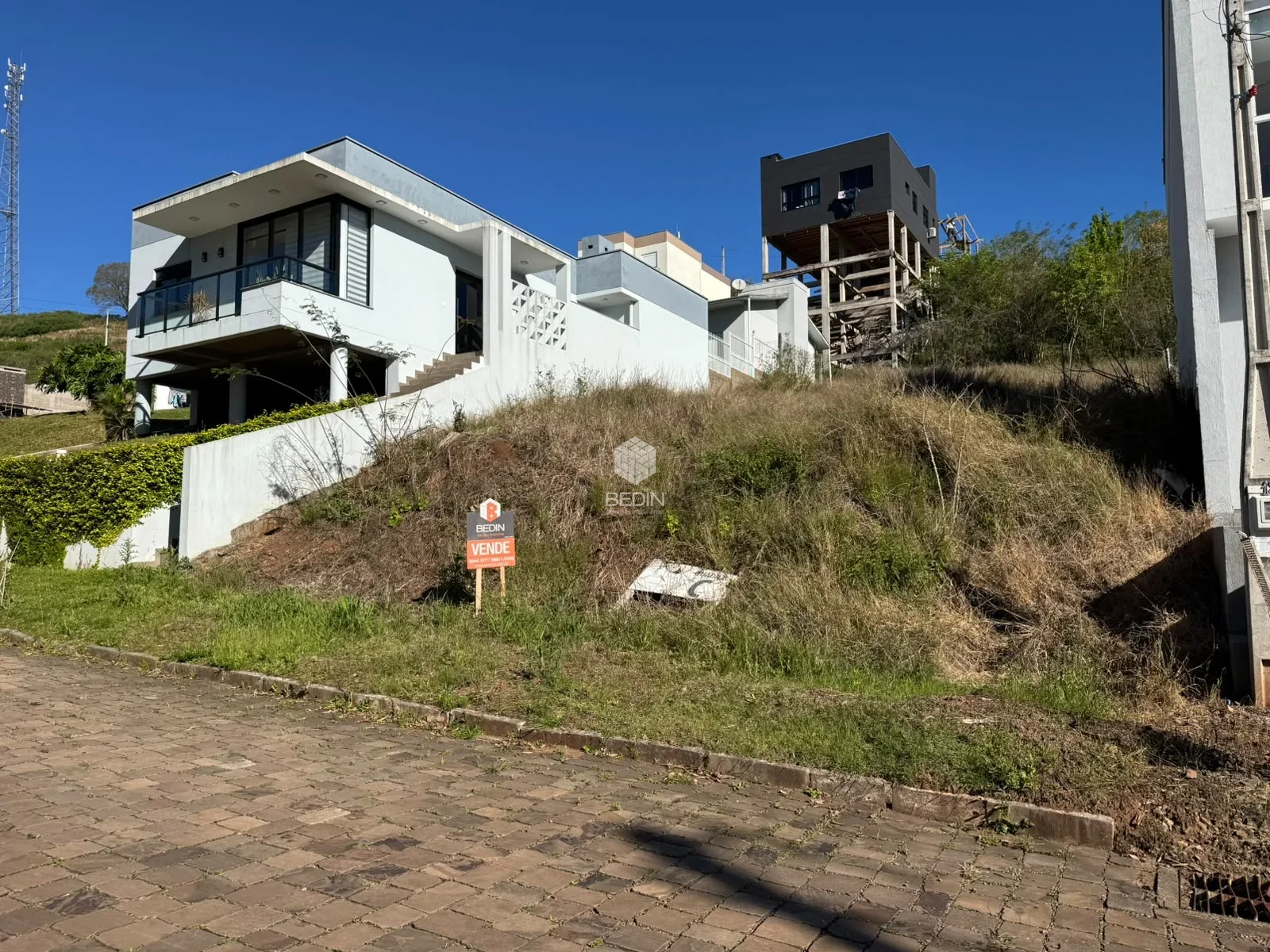 Terreno à Venda com 520m² | Oportunidade — Miniatura 4