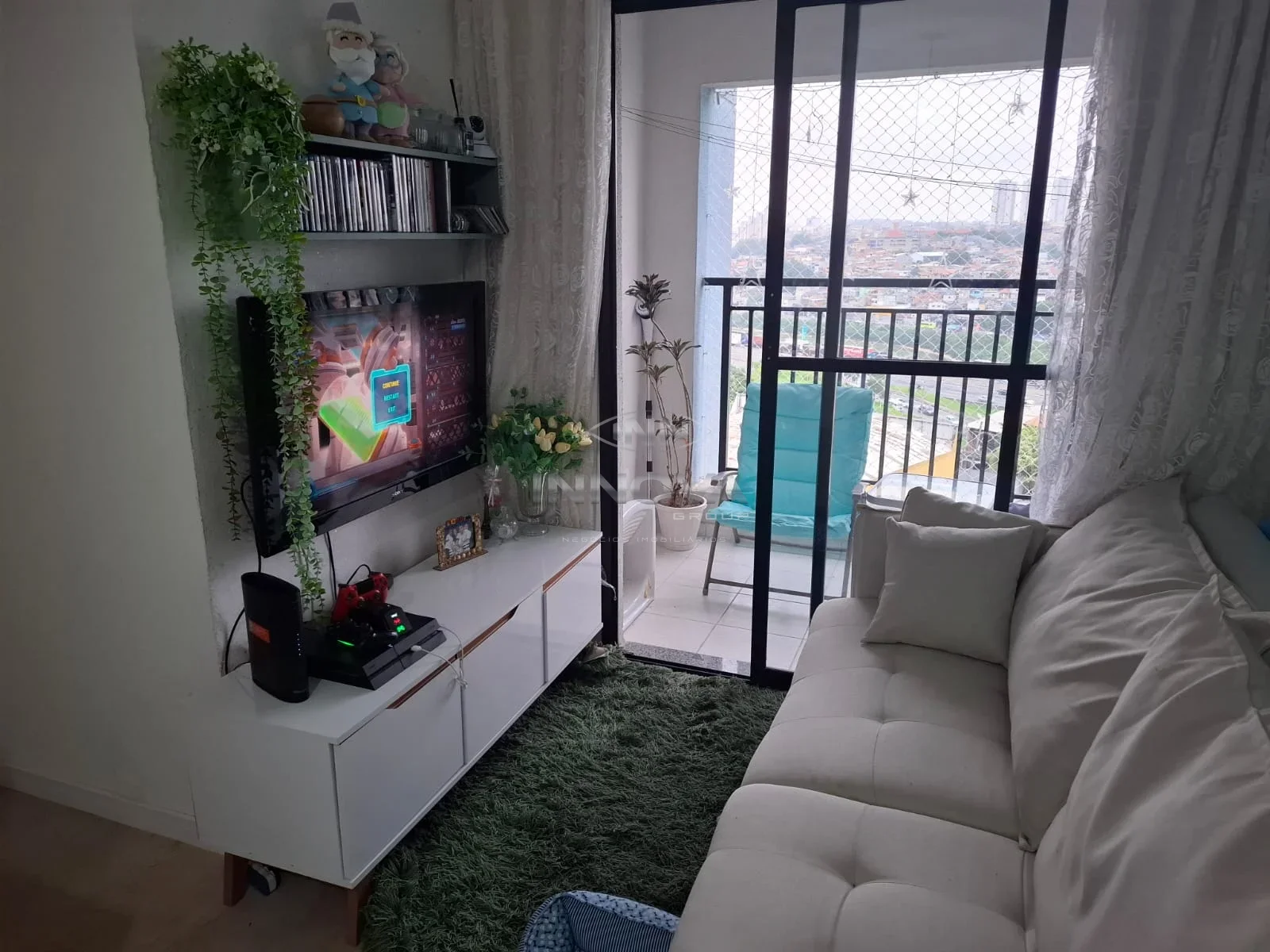 Apartamento à venda com 2 quartos, sacada, 1 vaga, e lazer no São Pedro, Osasco — Miniatura 3