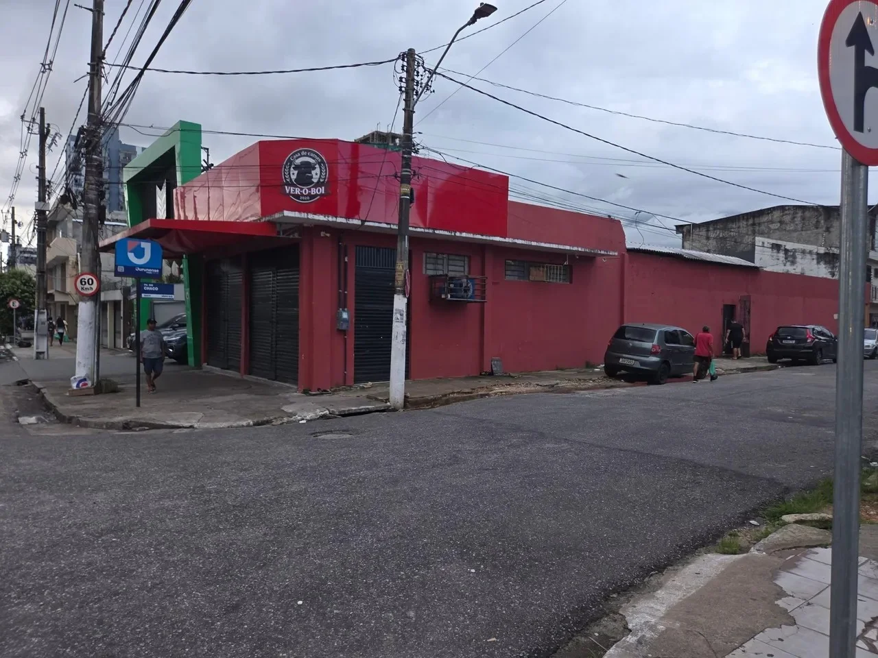 Ponto Comercial 500m² para Alugar no Marco, Belém