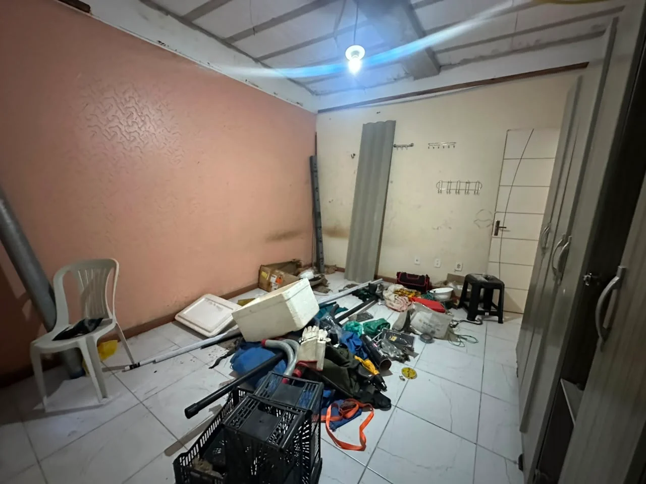 LUMIAR VENDE | CASA DE 2 PAVIMENTOS – TV. ANGUSTURA COM DOIS PAVIMENTOS  NA SAGRAMENTA — Miniatura 25