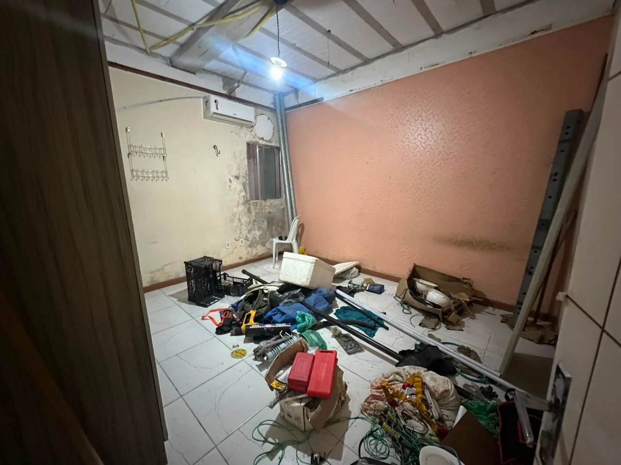 LUMIAR VENDE | CASA DE 2 PAVIMENTOS – TV. ANGUSTURA COM DOIS PAVIMENTOS  NA SAGRAMENTA — Miniatura 11