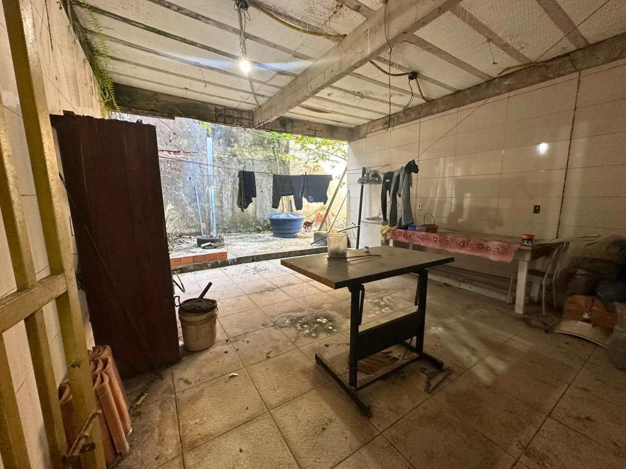 LUMIAR VENDE | CASA DE 2 PAVIMENTOS – TV. ANGUSTURA COM DOIS PAVIMENTOS  NA SAGRAMENTA — Miniatura 15