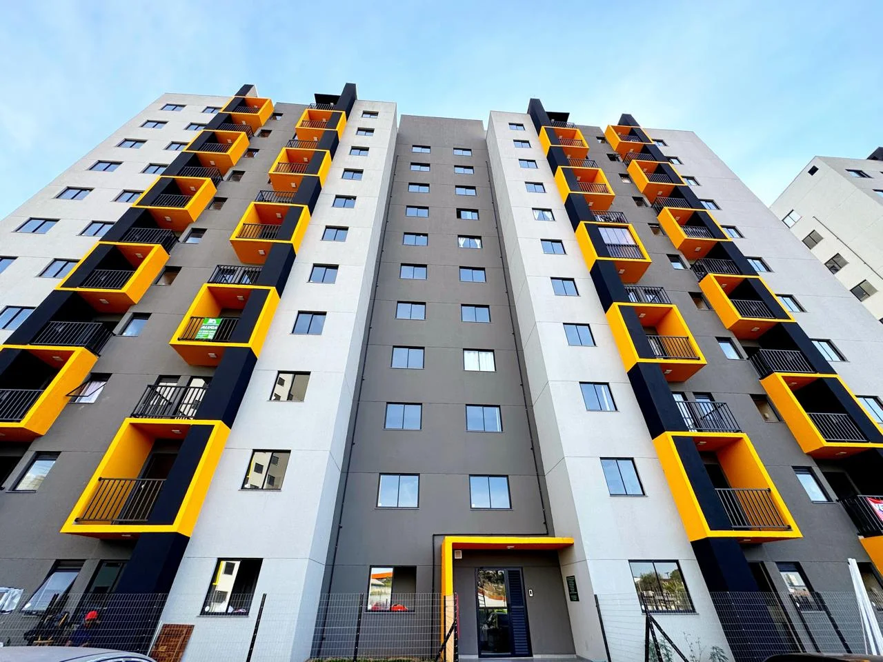 Apartamento 3 Quartos Semi-Mobiliado | Vista Cilla