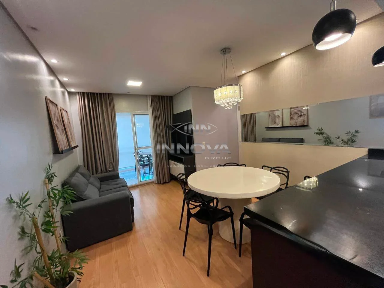 Apartamento à venda, 66m², 3 dormitórios, suíte e vaga no Flex Carapicuíba