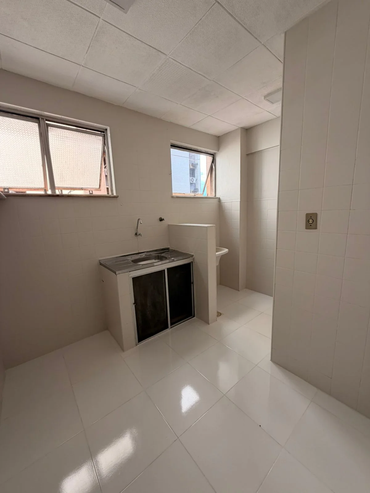 LUMIAR VENDE OU ALUGA | ED CLÁUDIO CHAVES | R$280.000 — Miniatura 5