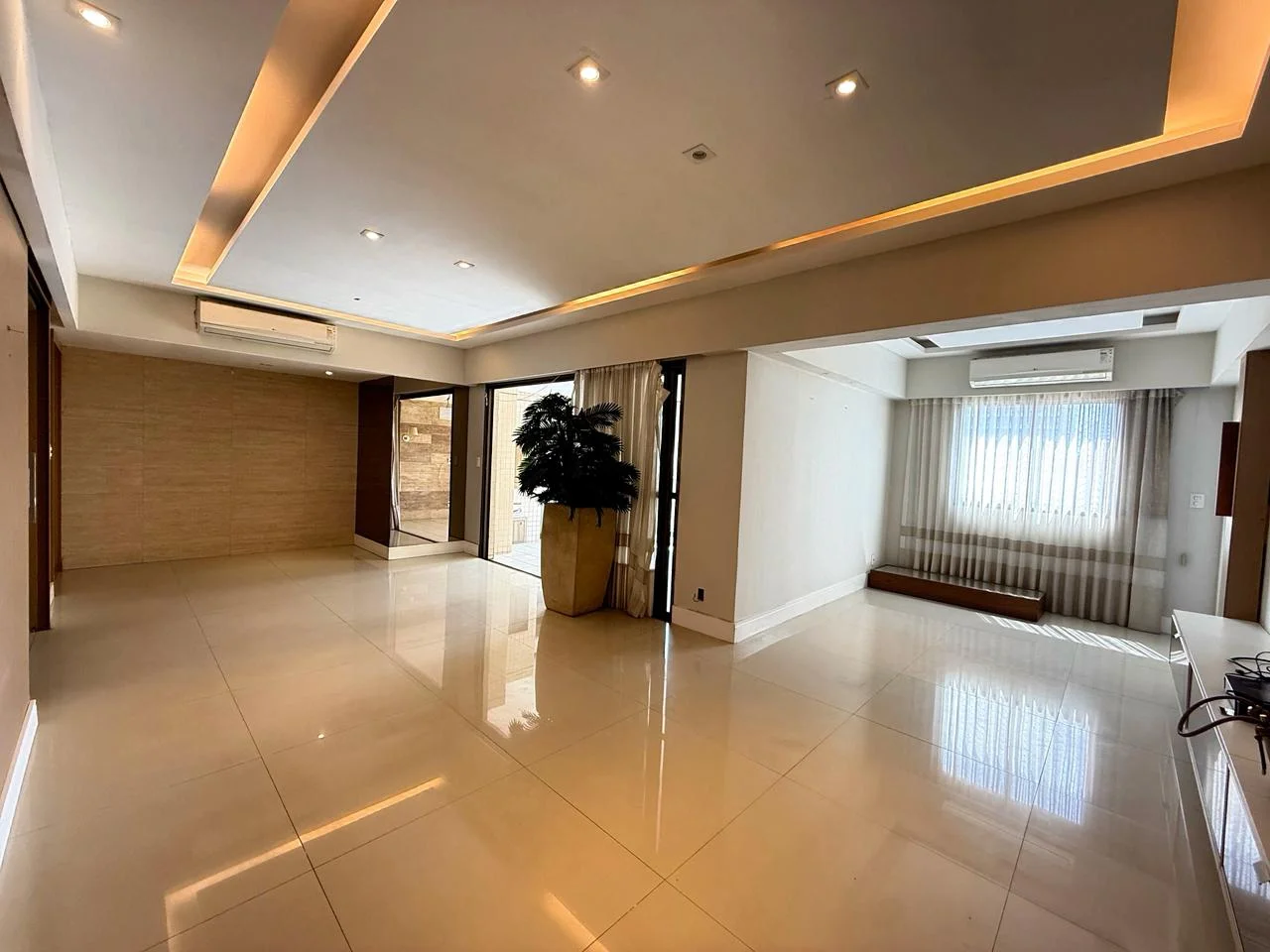 Apartamento 3 Suítes à Venda em Batista Campos — Miniatura 8