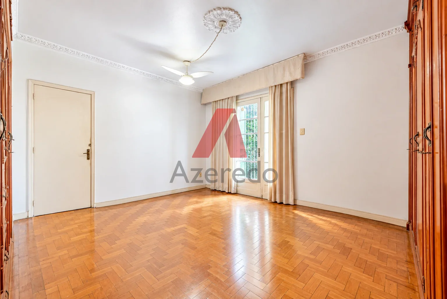 Casa 4 Dormitórios à Venda em Petrópolis, POA — Miniatura 31