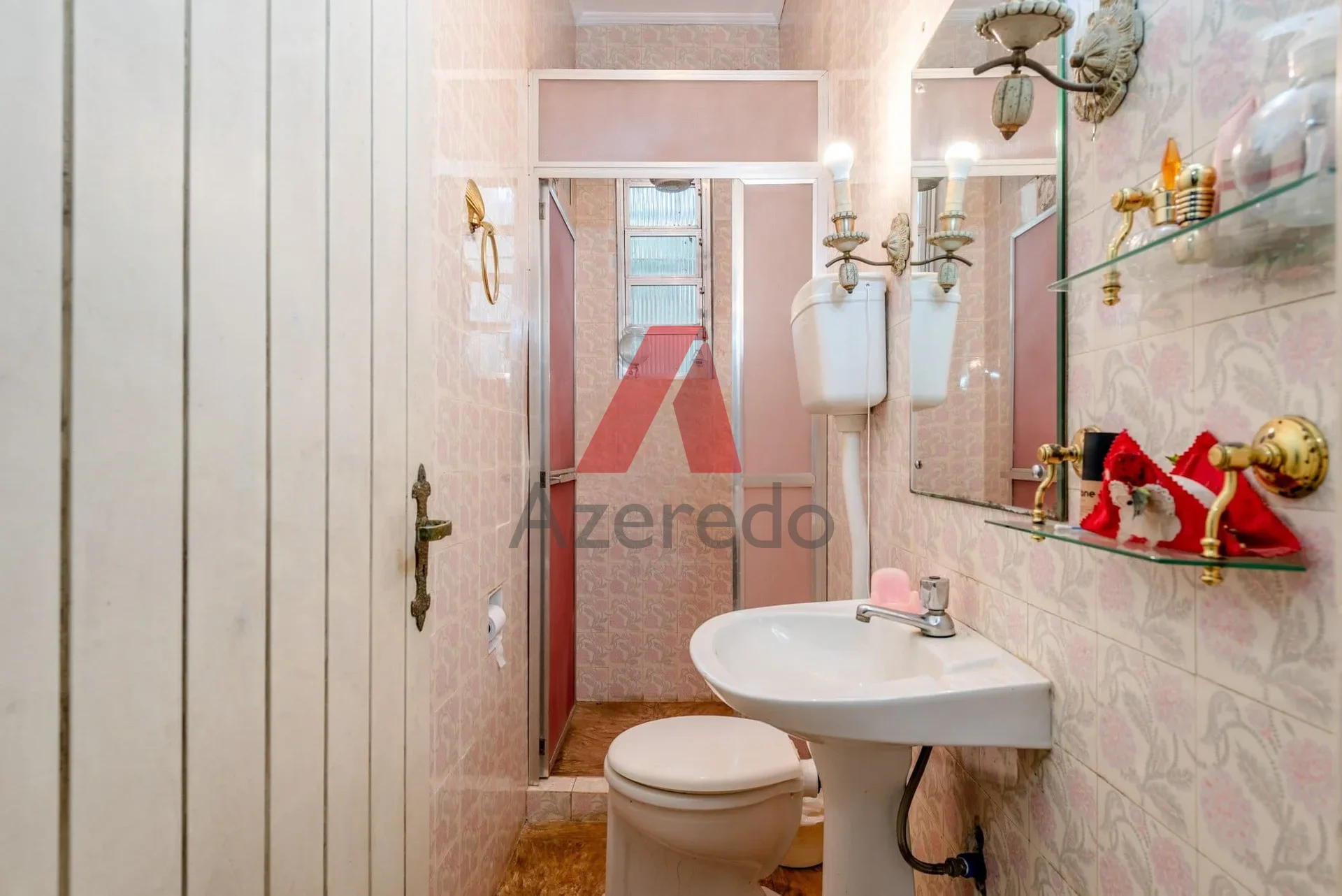 Casa 4 Dormitórios à Venda em Petrópolis, POA — Miniatura 64