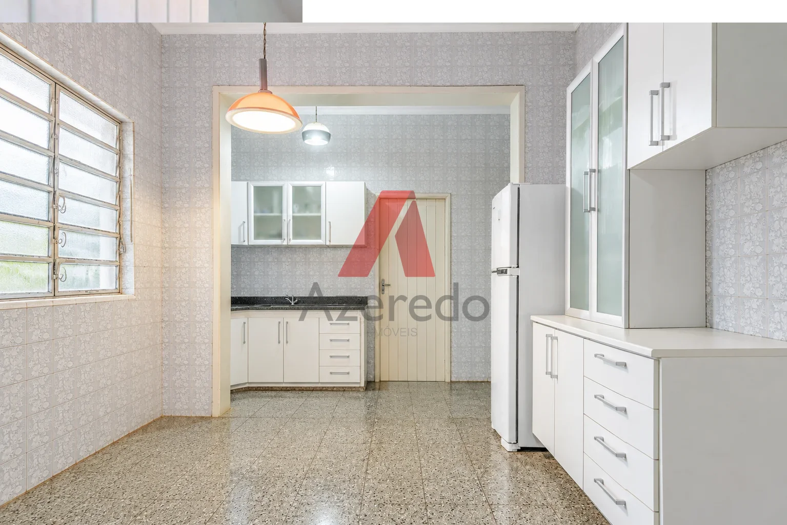 Casa 4 Dormitórios à Venda em Petrópolis, POA — Miniatura 25
