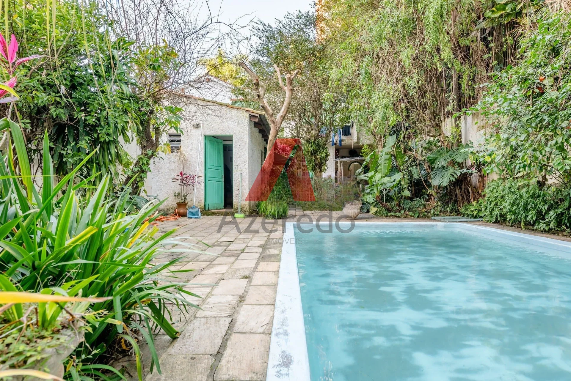 Casa 4 Dormitórios à Venda em Petrópolis, POA — Miniatura 51