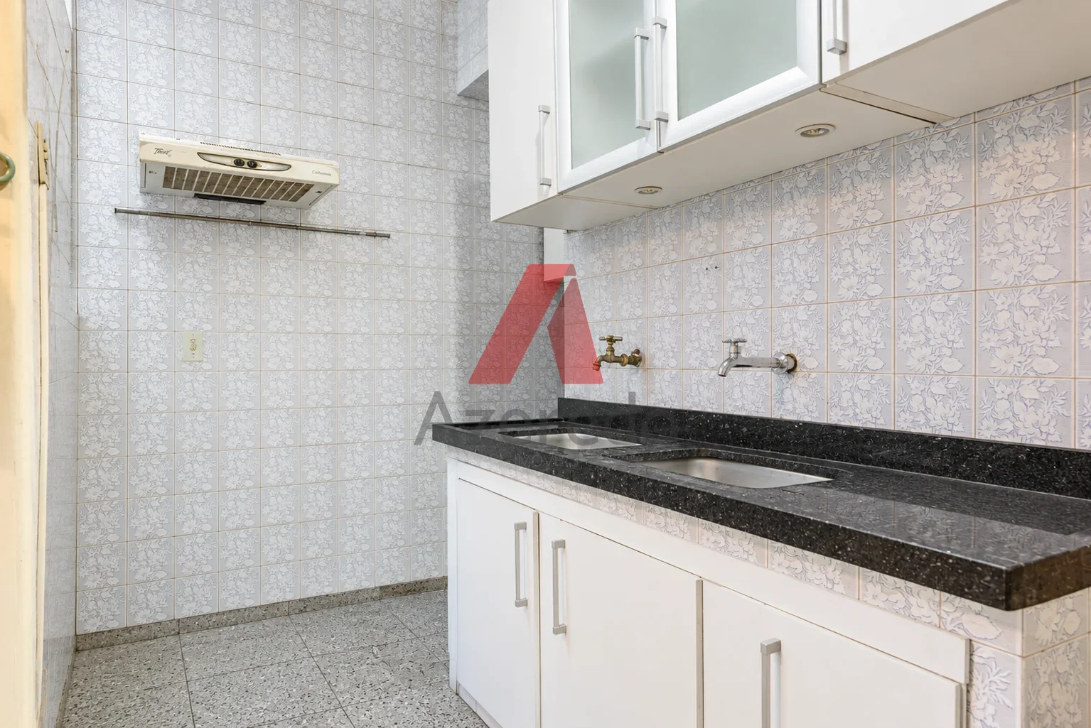 Casa 4 Dormitórios à Venda em Petrópolis, POA — Miniatura 29