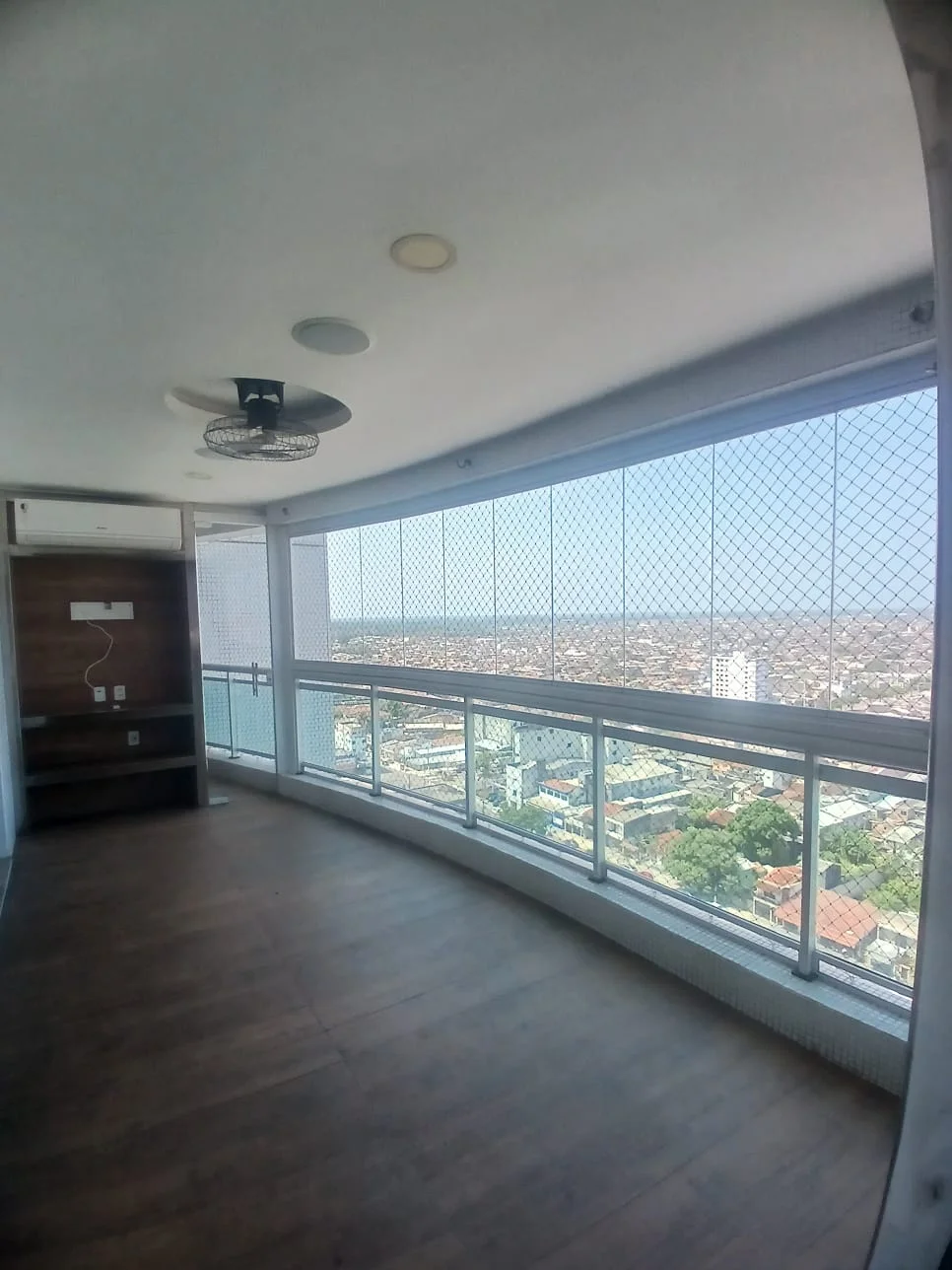 Apartamento 3 Suítes para Alugar no Marco, Belém
