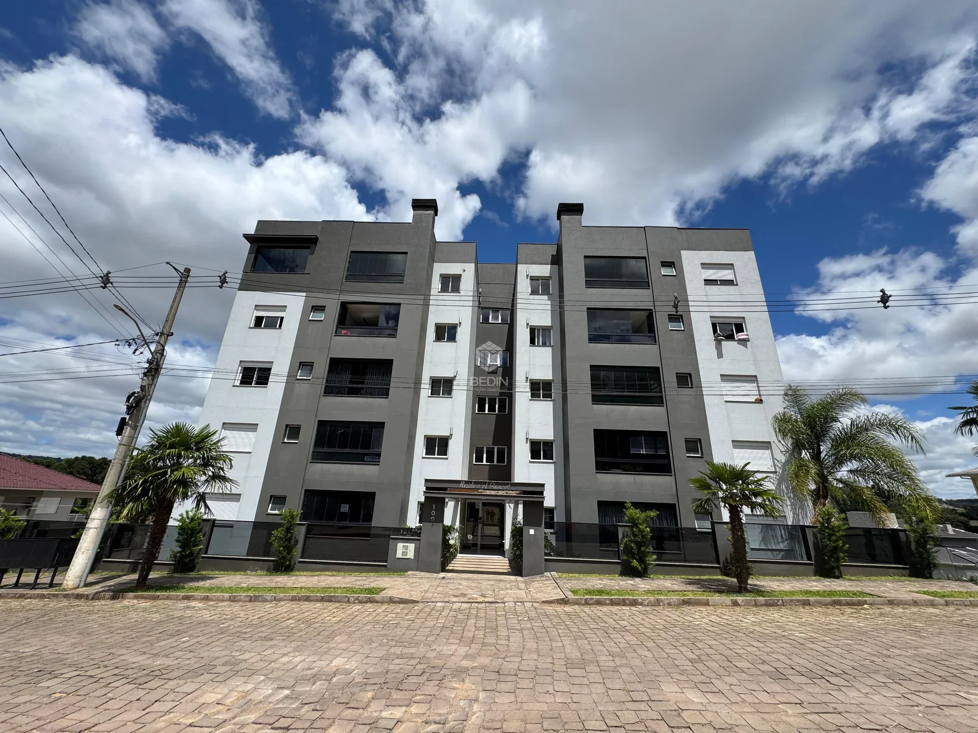 Apartamento 2 dormitórios para locação no Centro