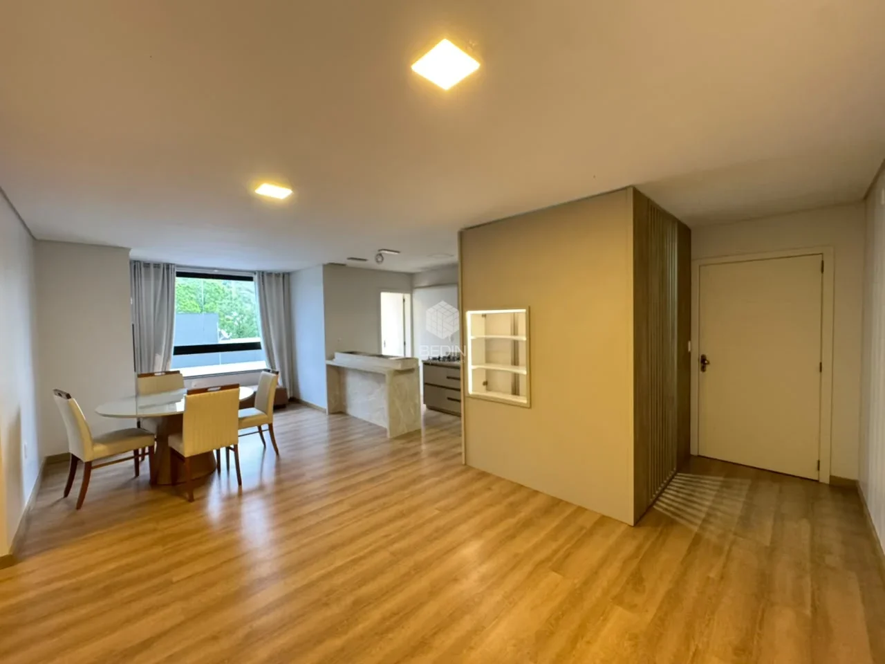 Apartamento 2 dormitórios para locação no Centro — Miniatura 3