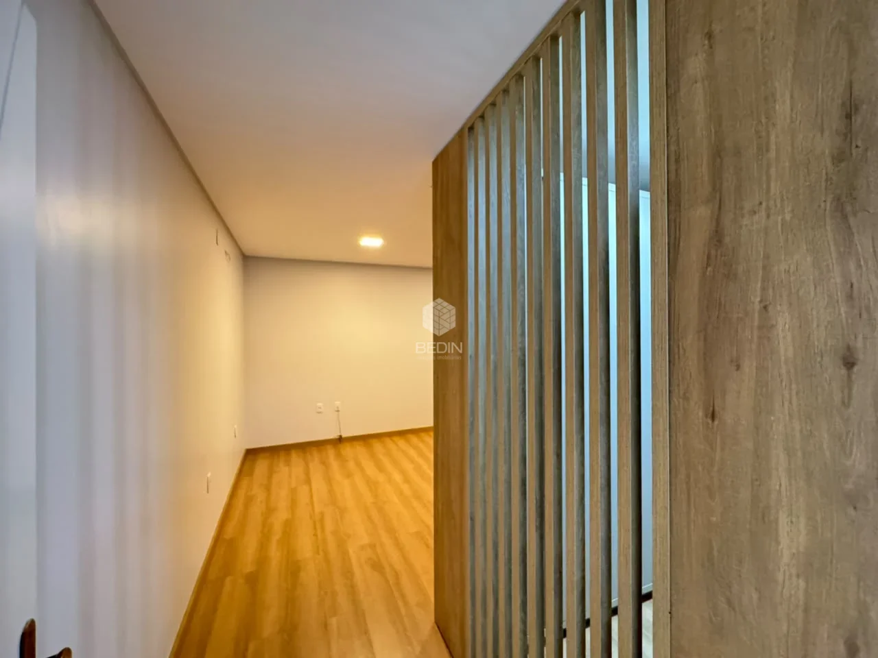 Apartamento 2 dormitórios para locação no Centro — Miniatura 2
