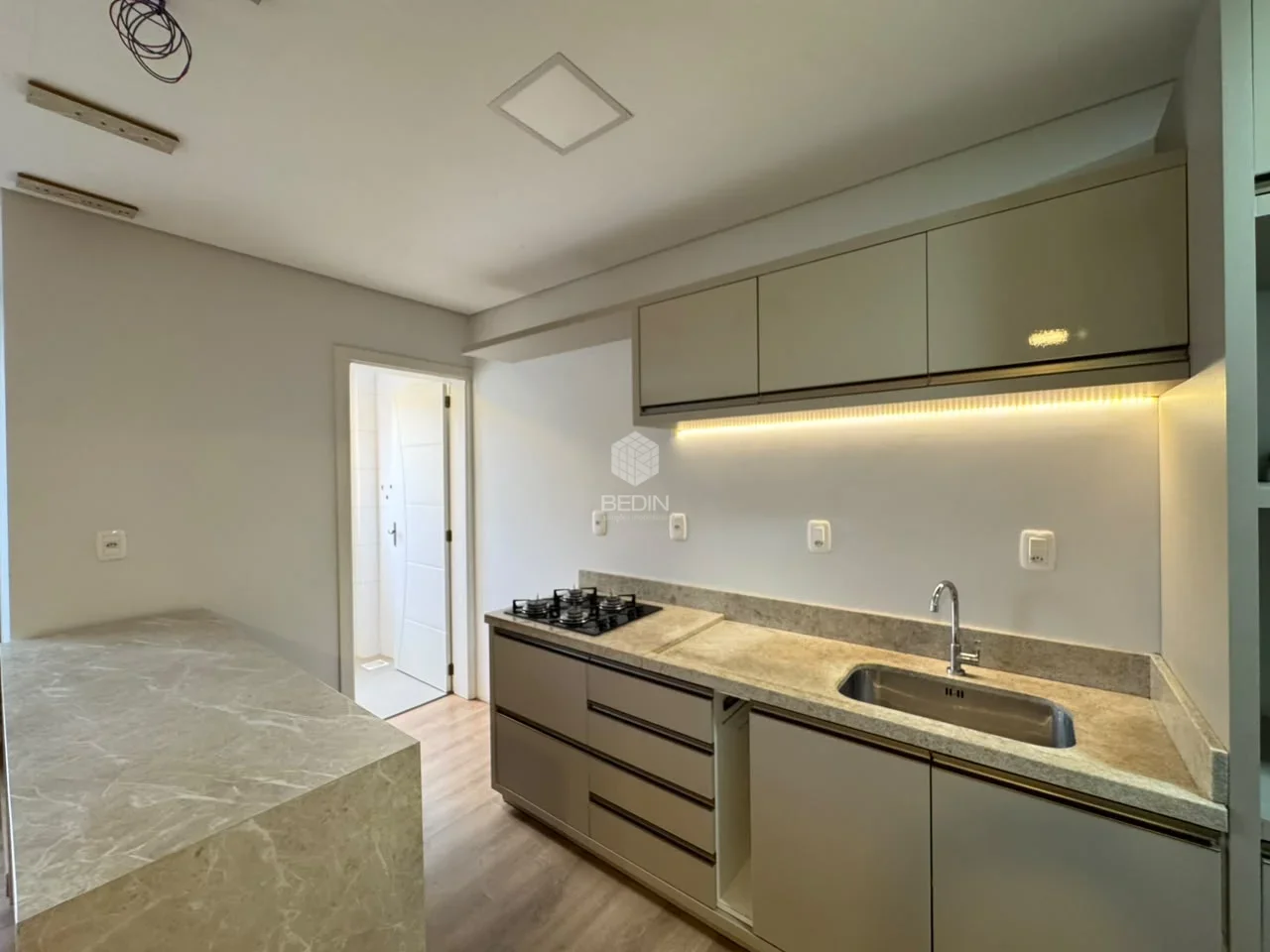Apartamento 2 dormitórios para locação no Centro — Miniatura 6