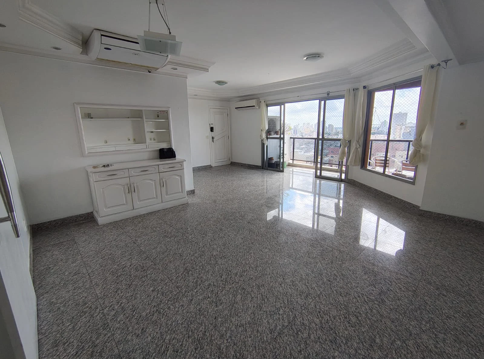 Apartamento para Alugar - Edifício Maison Giverny