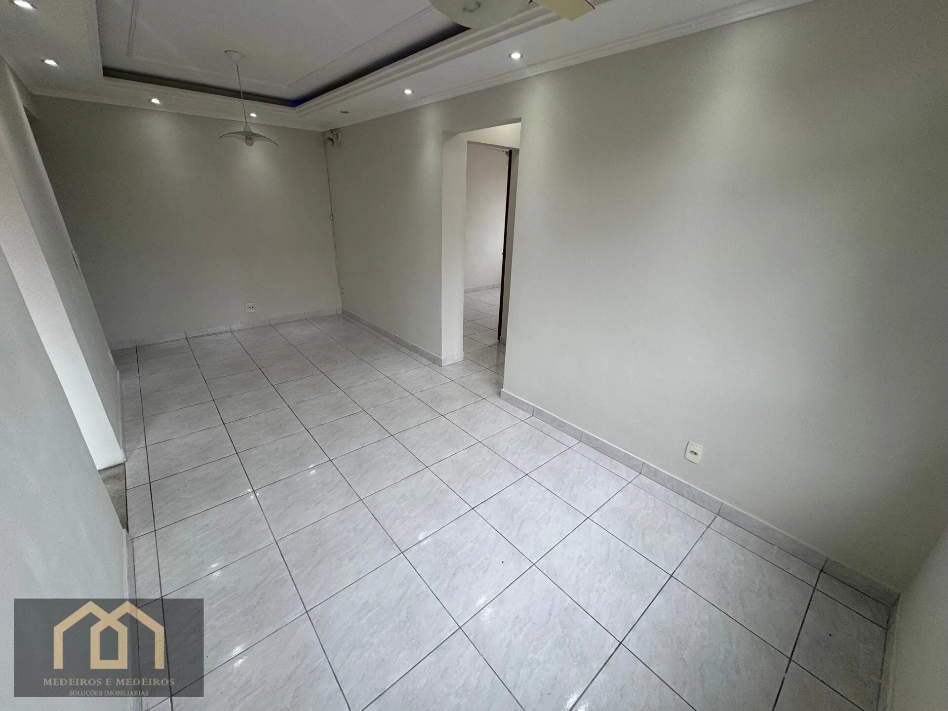 Apartamento - Vaz Lobo, Rio de Janeiro (Ref. 1056) — Miniatura 3