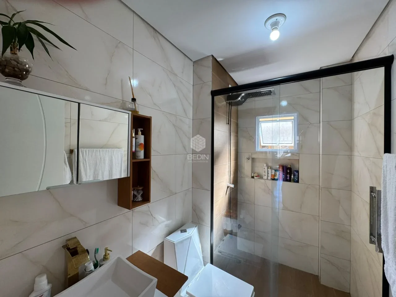 Apartamento dois dormitórios mobiliado para locação no Centro, na cidade de Serafina Corrêa - RS — Miniatura 8