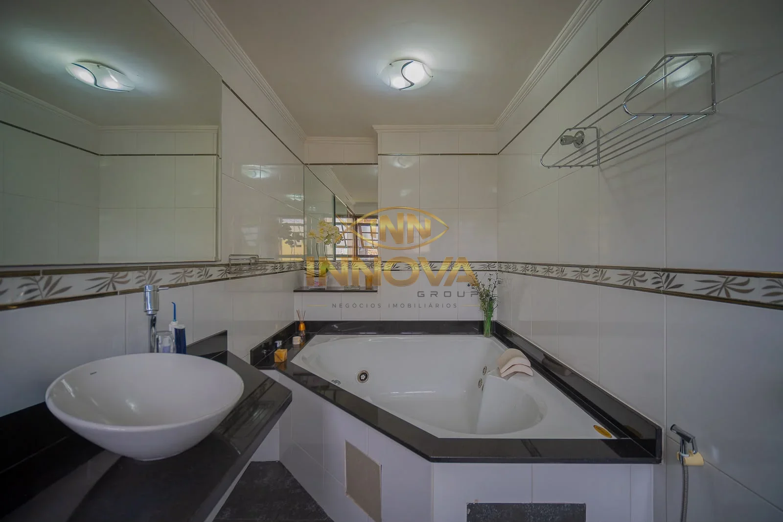 Casa à venda com 95m², 2 dormitórios, suíte e 2 vagas no Jd Cipava, Osasco — Miniatura 5