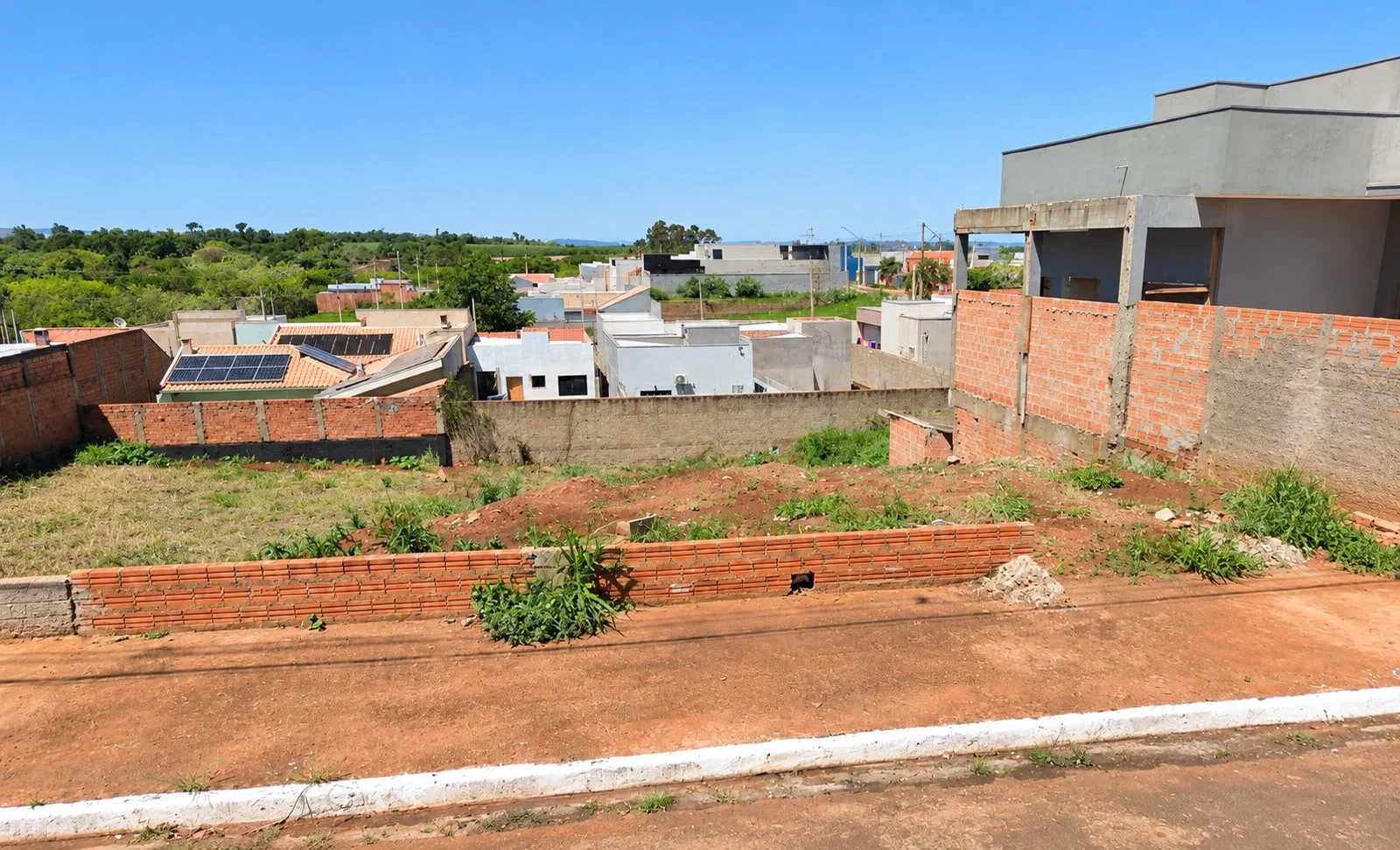 TERRENO COM 360m² - VILLE DE FRANCE - OURINHOS/SP