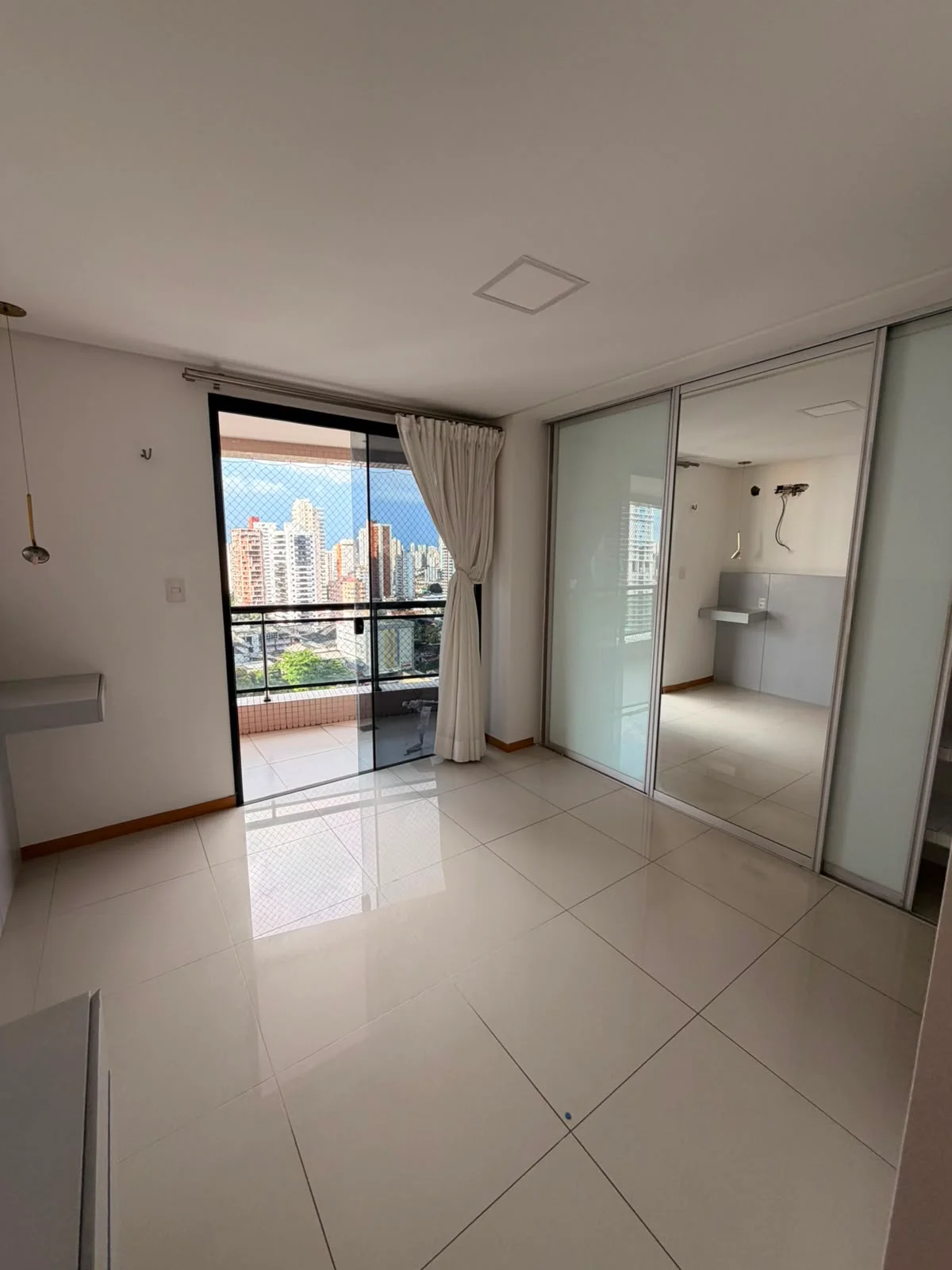 Apartamento 3 Suítes à Venda em Batista Campos — Miniatura 4