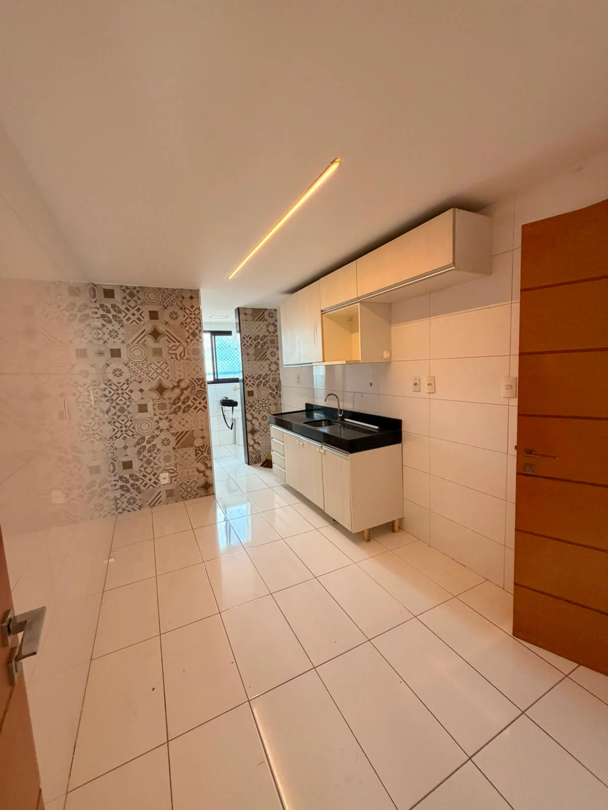 Apartamento 3 Suítes à Venda em Batista Campos — Miniatura 9