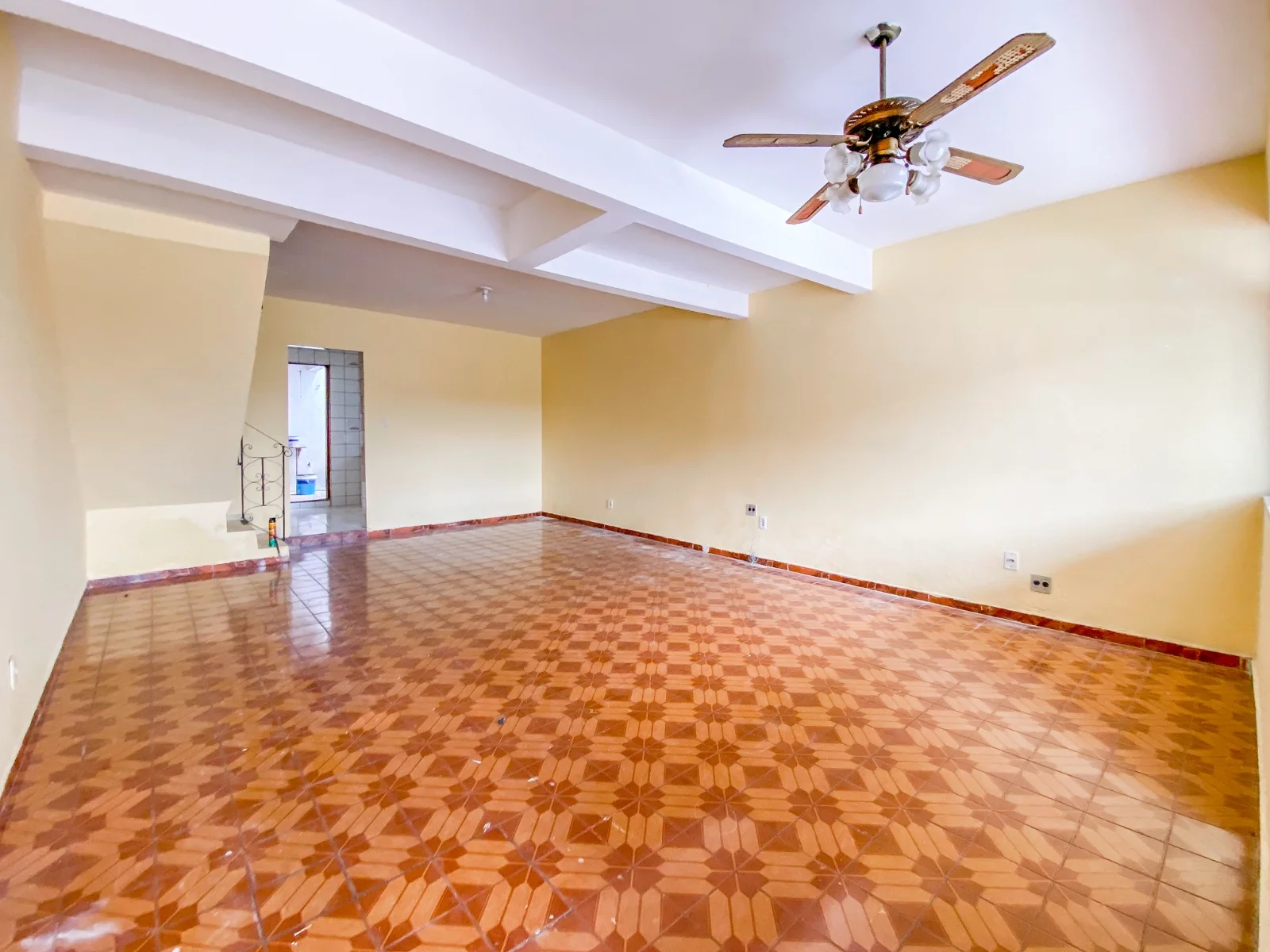 LUMIAR VENDE I ALUGA I CASA RESIDENCIAL OU COMERCIAL I 125m² I 3 QUARTOS, 1 SUÍTE I MARCO/PA — Miniatura 2